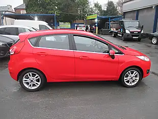 Used 2015 Ford Fiesta Zetec Red - Interior and Exterior details 5