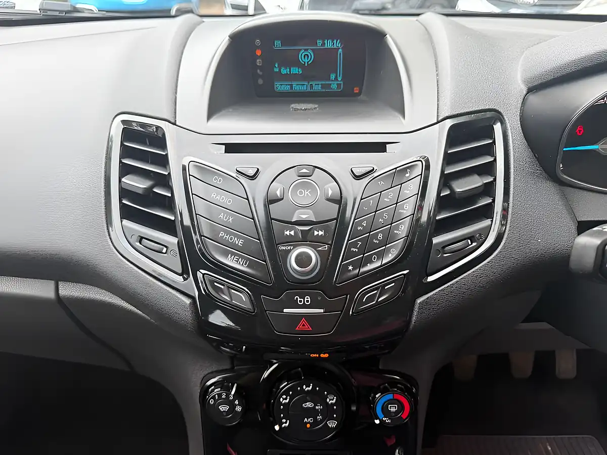 Used 2015 Ford Fiesta Zetec Red - Interior and Exterior details 15