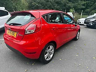 Used 2015 Ford Fiesta Zetec Red - Interior and Exterior details 6
