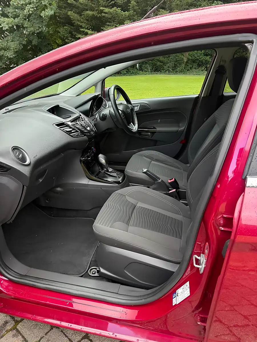 Used 2015 Ford Fiesta Zetec Red - Interior and Exterior details 17