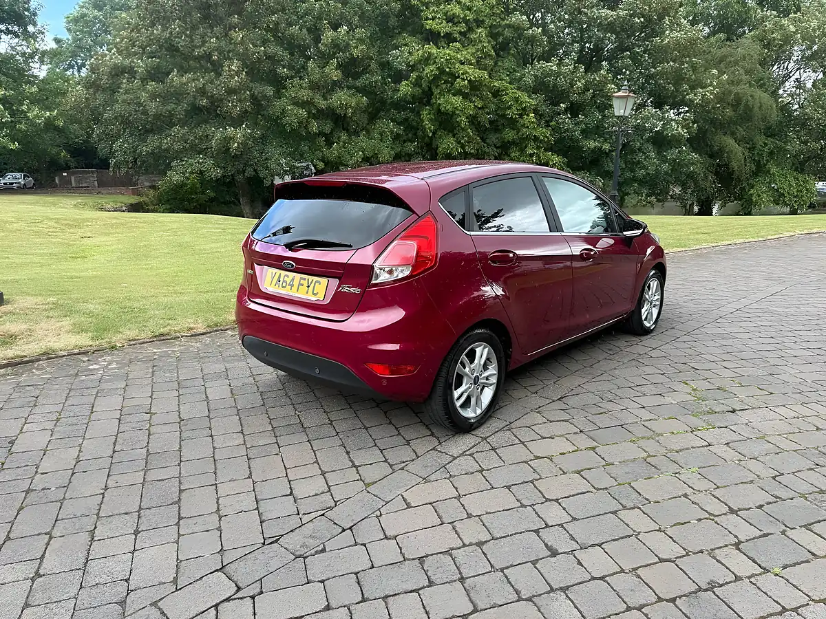 Used 2015 Ford Fiesta Zetec Red - Interior and Exterior details 4