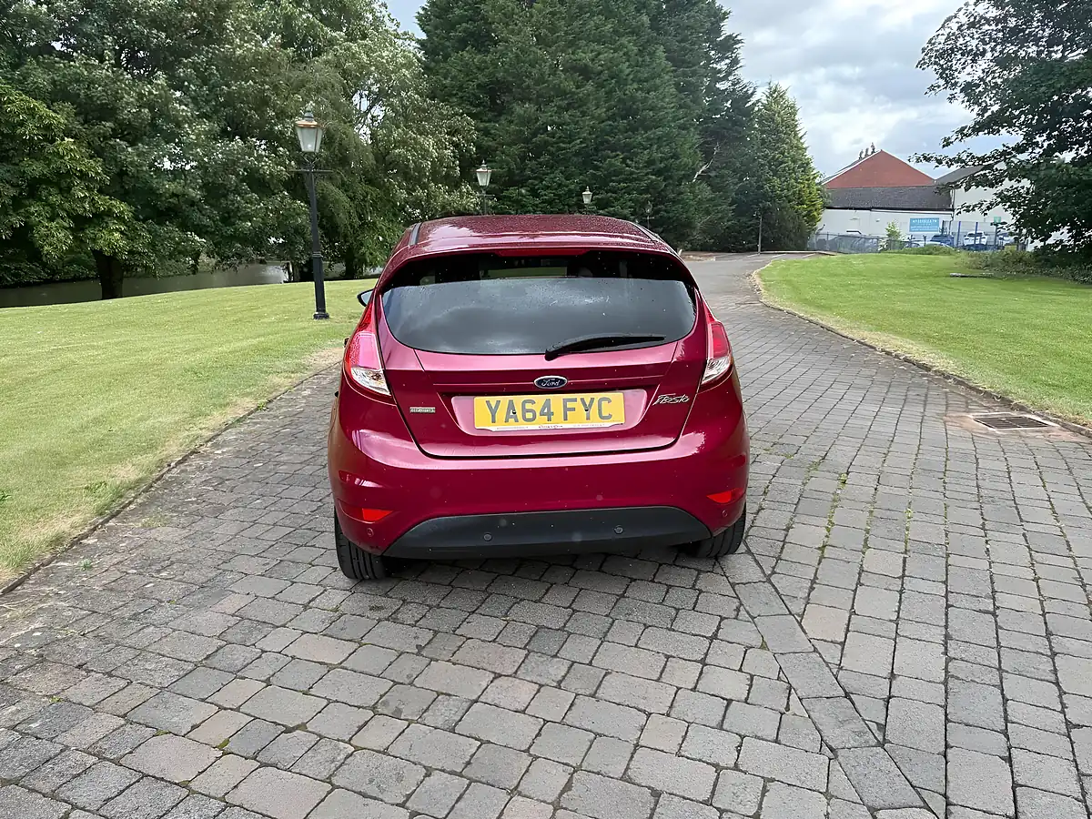 Used 2015 Ford Fiesta Zetec Red - Interior and Exterior details 5