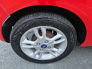 Used 2015 Ford Fiesta Zetec Red - Interior and Exterior details 19