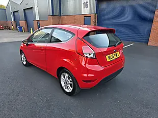 Used 2015 Ford Fiesta Zetec Red - Interior and Exterior details 8