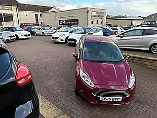 Used 2015 Ford Fiesta Zetec Red - Interior and Exterior details 10