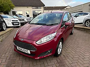 Used 2015 Ford Fiesta Zetec Red - Interior and Exterior details 4