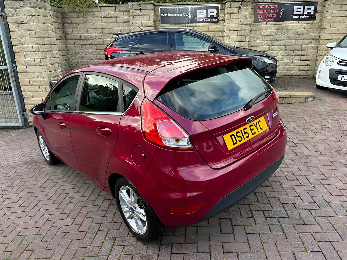 Used 2015 Ford Fiesta Zetec Red - Interior and Exterior details 7