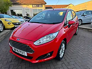Used 2015 Ford Fiesta Zetec Red - Interior and Exterior details 4