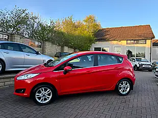Used 2015 Ford Fiesta Zetec Red - Interior and Exterior details 5