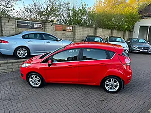 Used 2015 Ford Fiesta Zetec Red - Interior and Exterior details 6