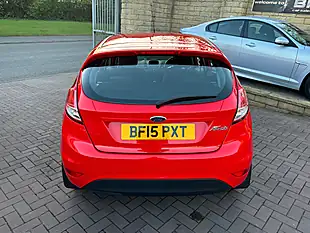Used 2015 Ford Fiesta Zetec Red - Interior and Exterior details 9