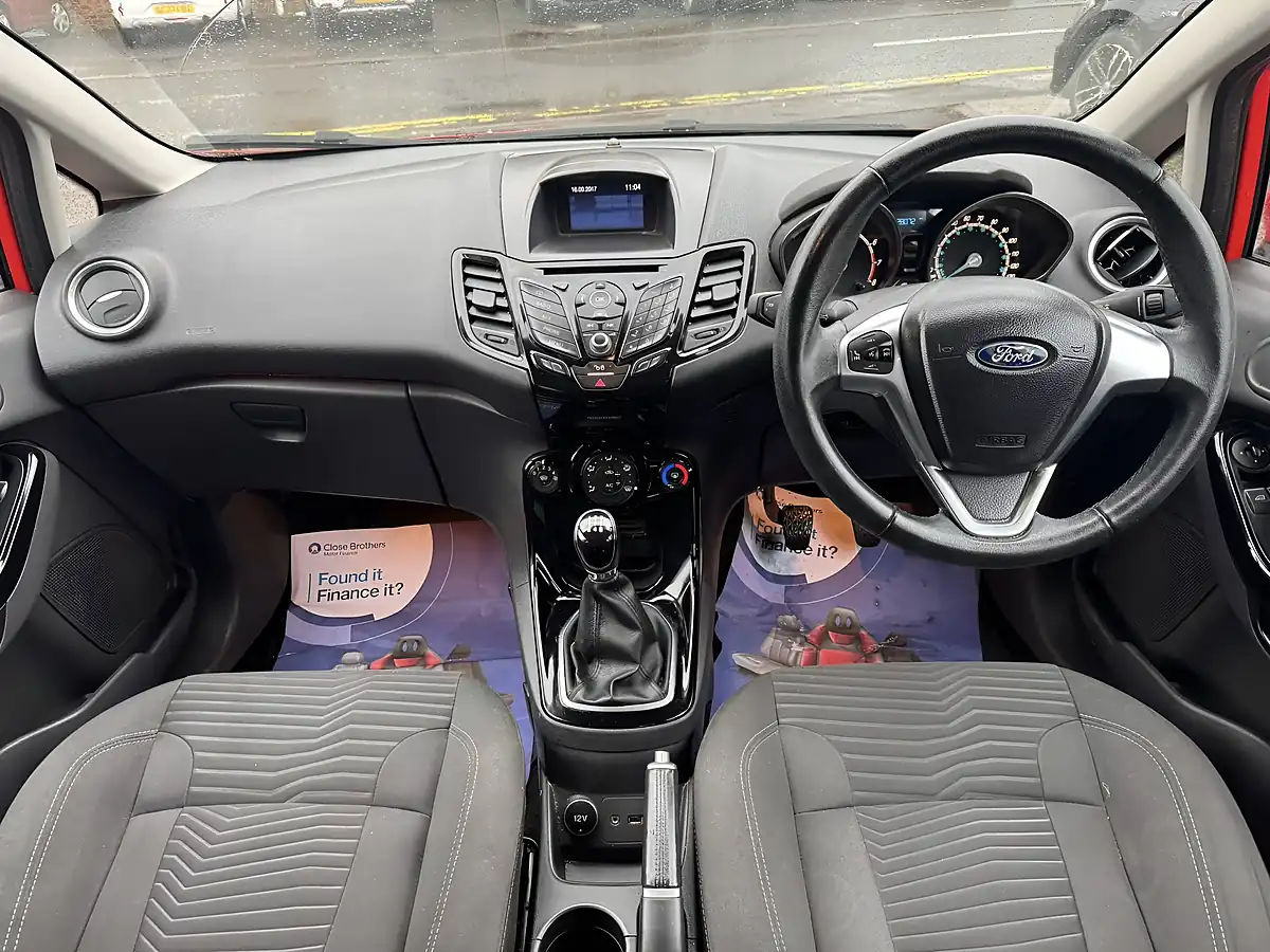Used 2015 Ford Fiesta Zetec Red - Interior and Exterior details 6