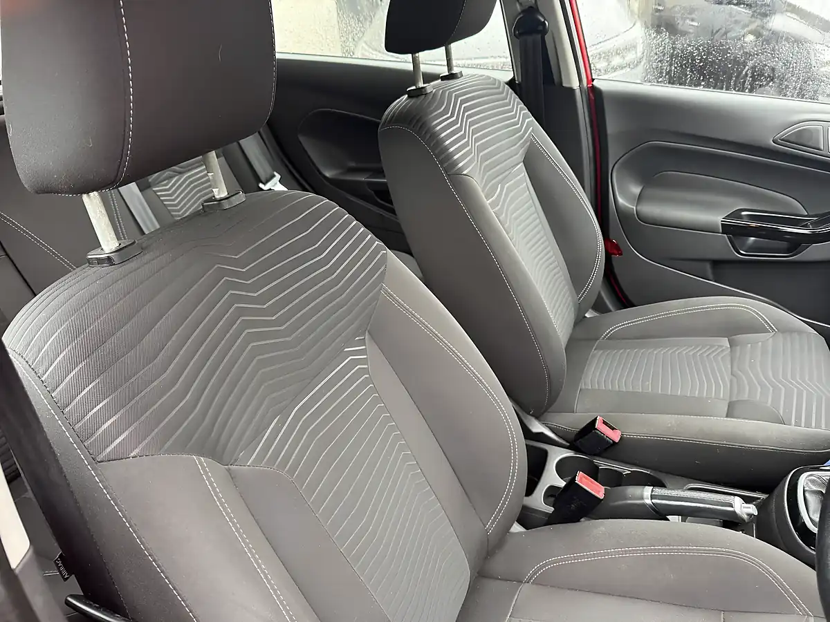 Used 2015 Ford Fiesta Zetec Red - Interior and Exterior details 8