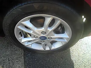 Used 2015 Ford Fiesta Zetec Red - Interior and Exterior details 5