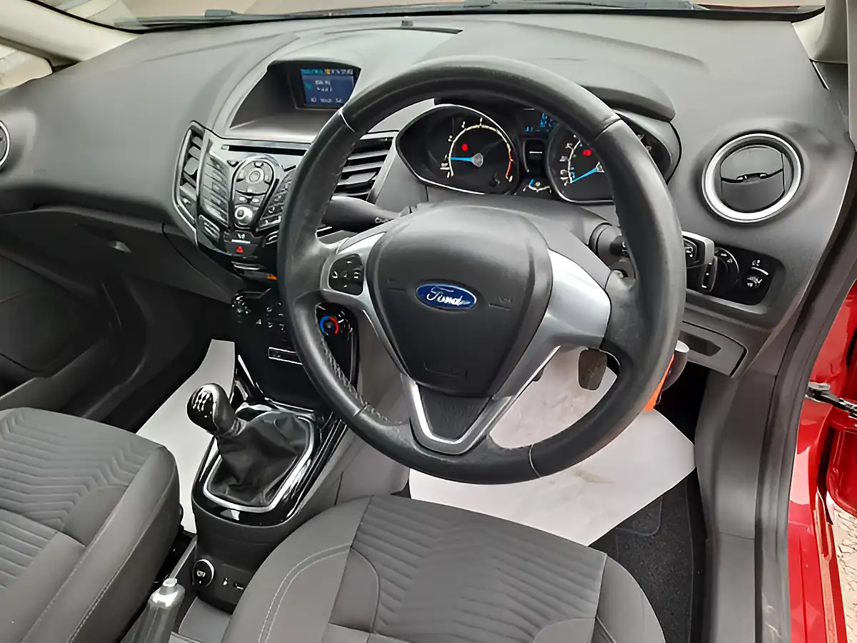Used 2015 Ford Fiesta Zetec Red - Interior and Exterior details 14