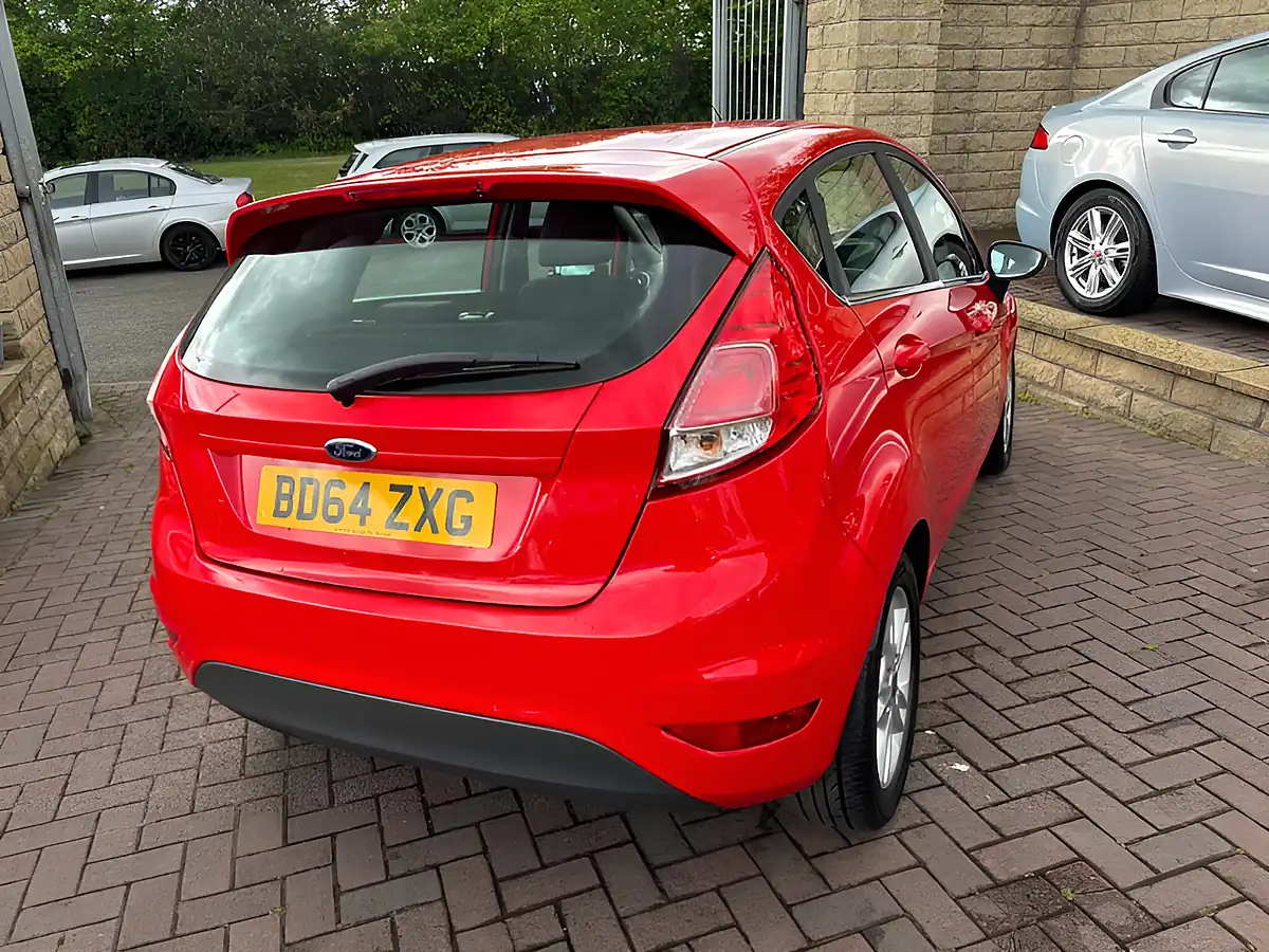 Used 2015 Ford Fiesta Zetec Red - Interior and Exterior details 11