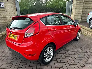 Used 2015 Ford Fiesta Zetec Red - Interior and Exterior details 12