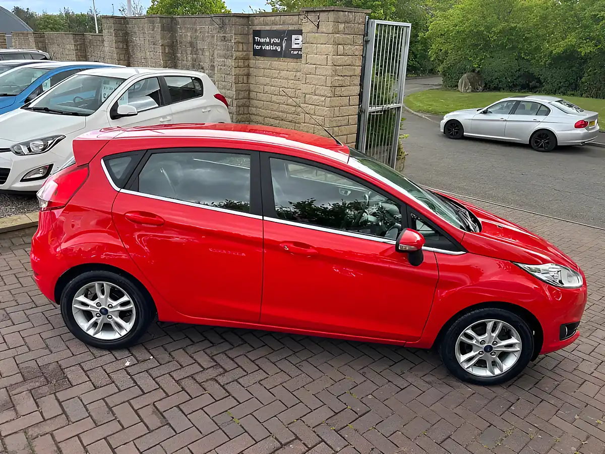 Used 2015 Ford Fiesta Zetec Red - Interior and Exterior details 14