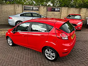 Used 2015 Ford Fiesta Zetec Red - Interior and Exterior details 8