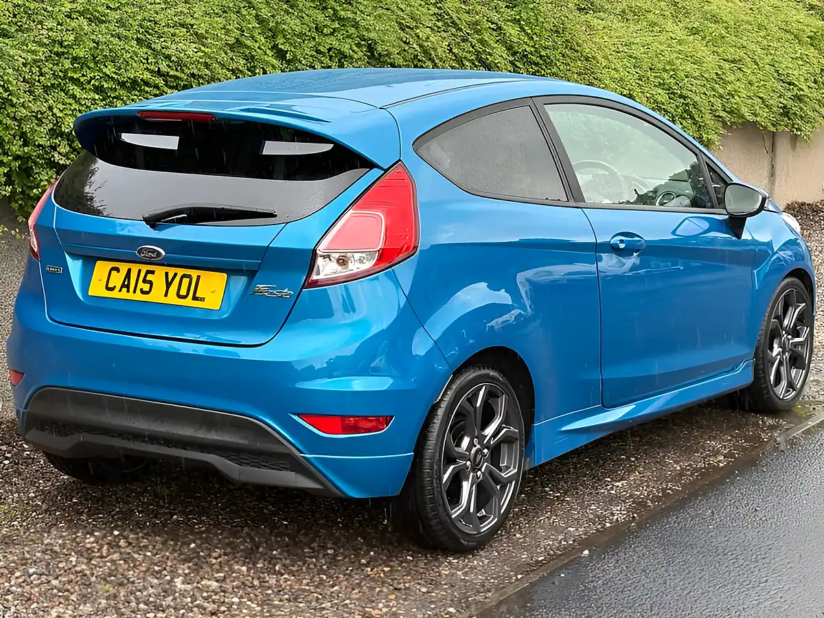 Used 2015 Ford Fiesta Zetec S Blue - Interior and Exterior details 10