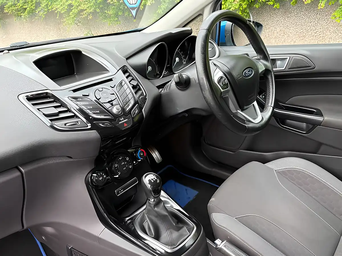 Used 2015 Ford Fiesta Zetec S Blue - Interior and Exterior details 12