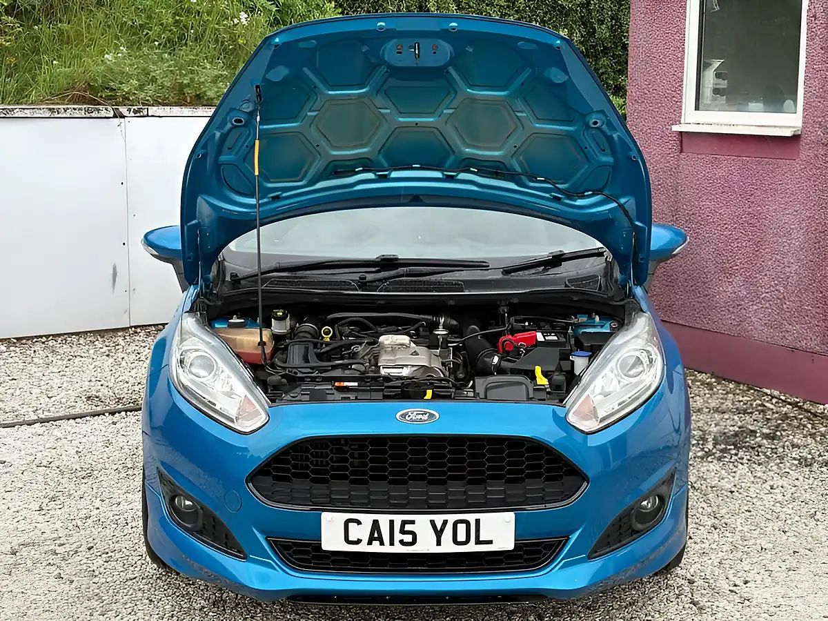 Used 2015 Ford Fiesta Zetec S Blue - Interior and Exterior details 18