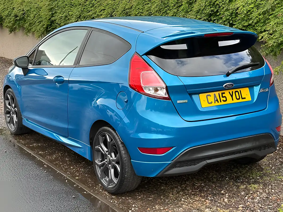 Used 2015 Ford Fiesta Zetec S Blue - Interior and Exterior details 5