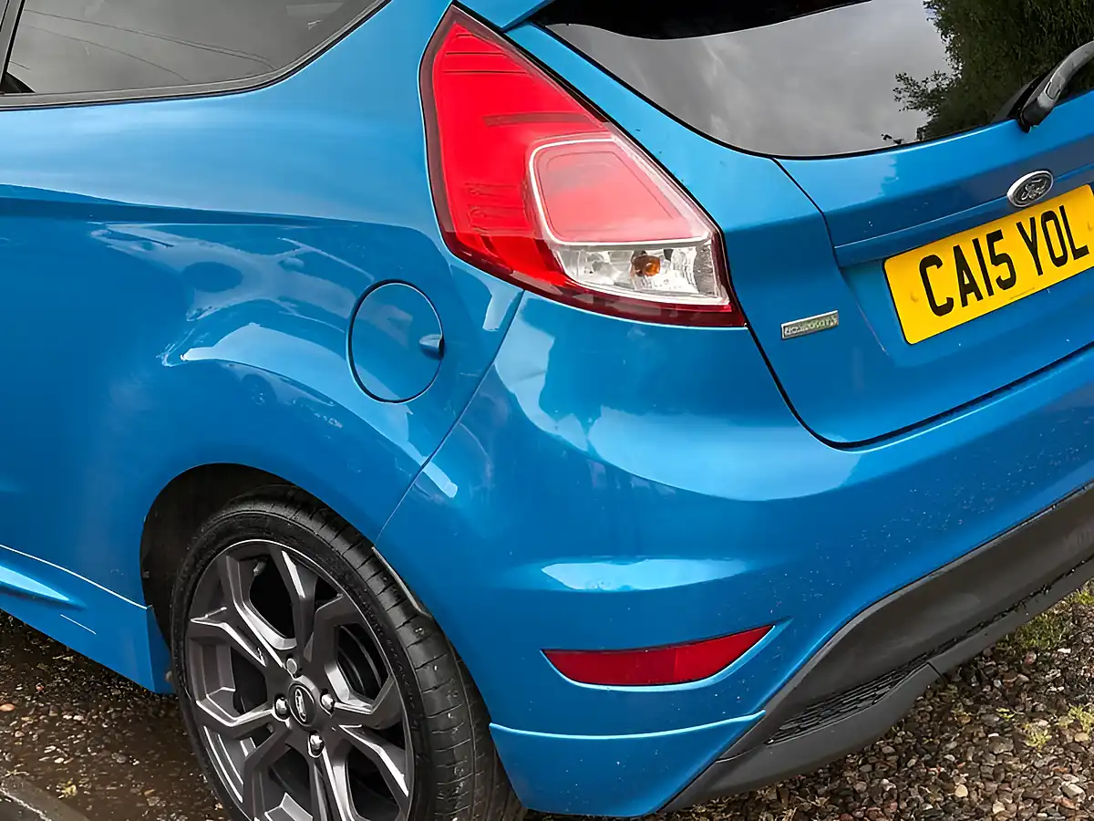 Used 2015 Ford Fiesta Zetec S Blue - Interior and Exterior details 8