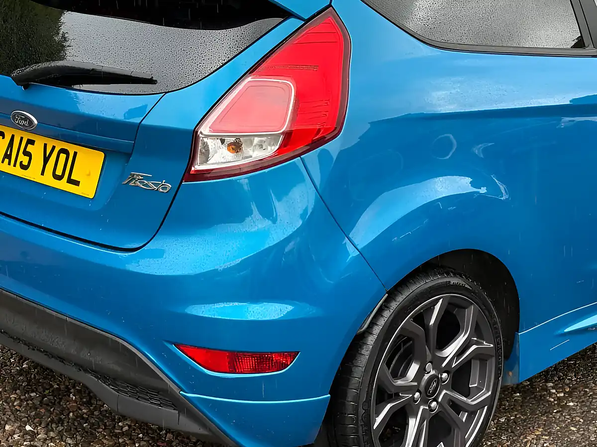 Used 2015 Ford Fiesta Zetec S Blue - Interior and Exterior details 9