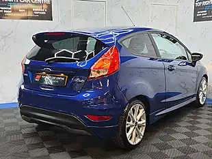 Used 2015 Ford Fiesta Zetec S Blue - Interior and Exterior details 9