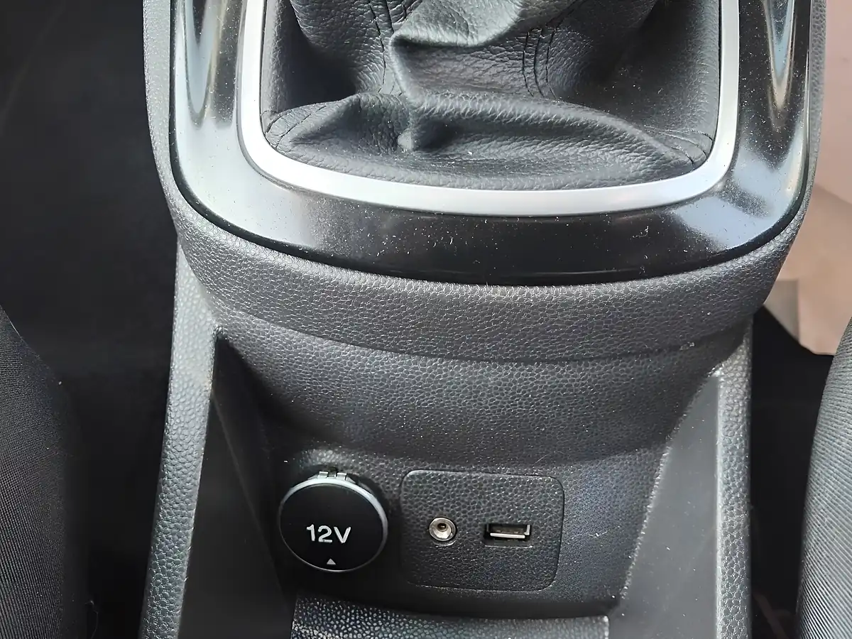 Used 2015 Ford Fiesta Zetec S Grey - Interior and Exterior details 20
