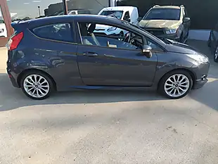 Used 2015 Ford Fiesta Zetec S Grey - Interior and Exterior details 9
