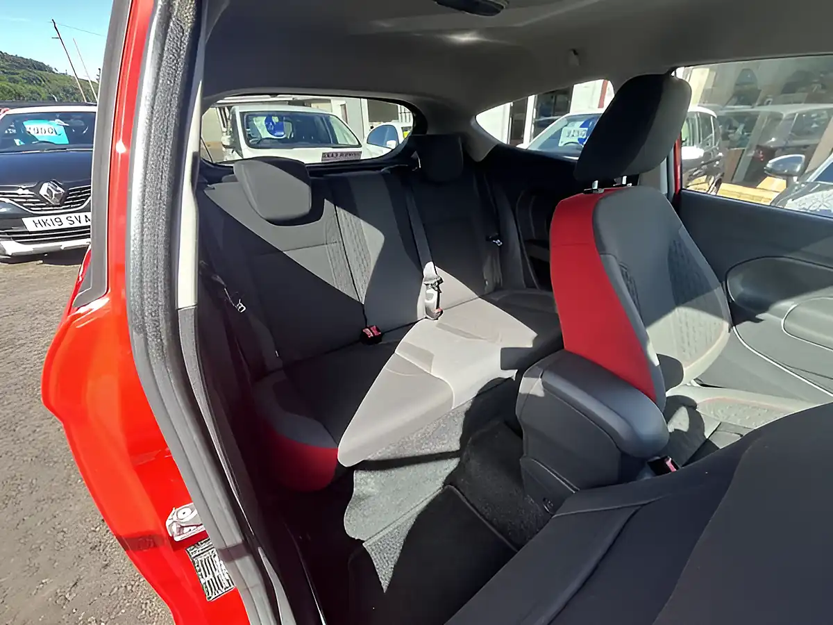 Used 2015 Ford Fiesta Zetec S Red - Interior and Exterior details 16