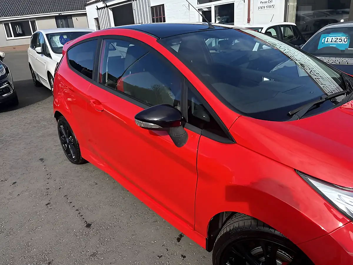 Used 2015 Ford Fiesta Zetec S Red - Interior and Exterior details 6