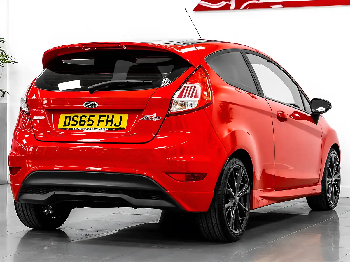 Used 2015 Ford Fiesta Zetec S Red - Interior and Exterior details 4