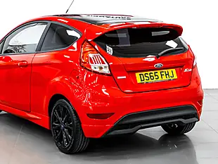 Used 2015 Ford Fiesta Zetec S Red - Interior and Exterior details 9