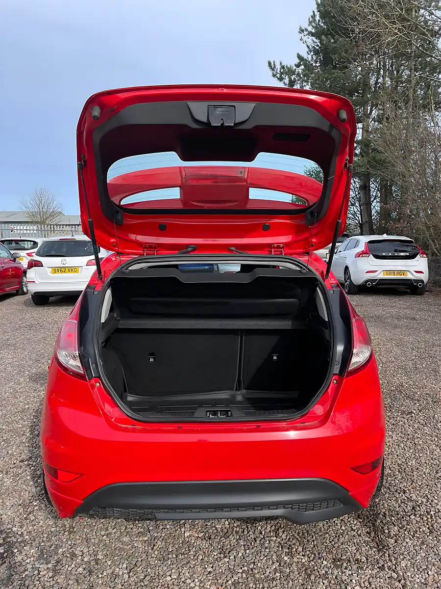 Used 2015 Ford Fiesta Zetec S Red - Interior and Exterior details 11
