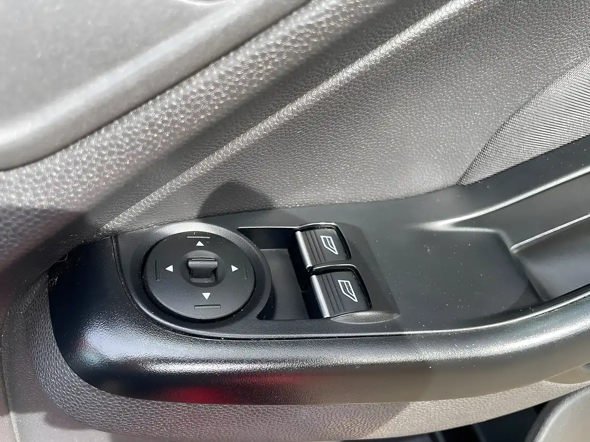Used 2015 Ford Fiesta Zetec S Red - Interior and Exterior details 19