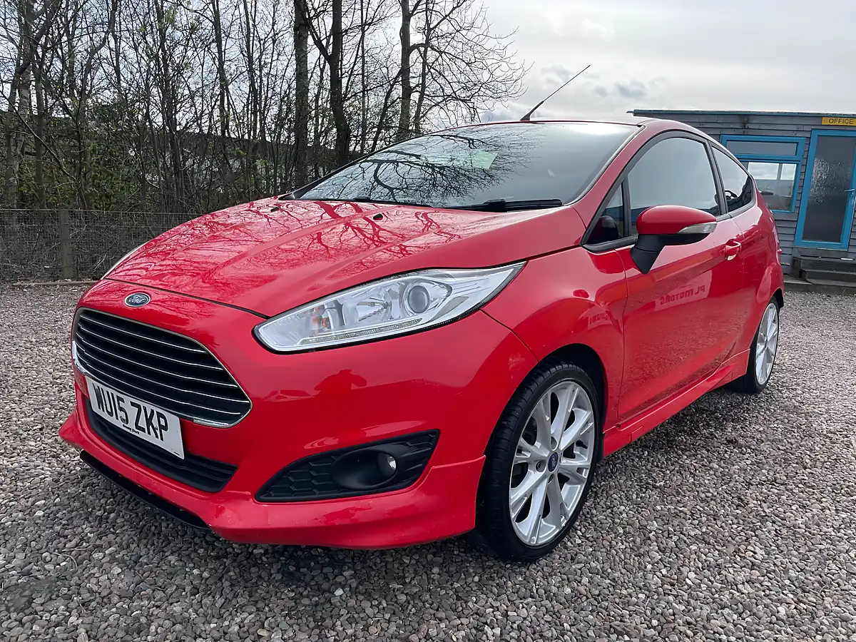 Used 2015 Ford Fiesta Zetec S Red - Interior and Exterior details 2