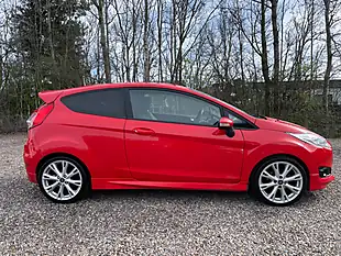 Used 2015 Ford Fiesta Zetec S Red - Interior and Exterior details 5