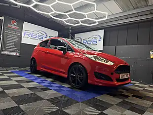 Used 2015 Ford Fiesta Zetec S Red - Interior and Exterior details 2