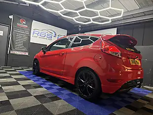 Used 2015 Ford Fiesta Zetec S Red - Interior and Exterior details 7