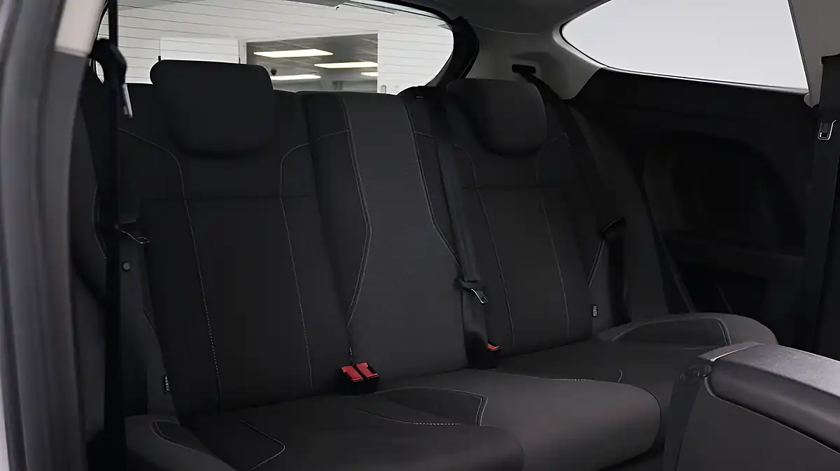 Used 2015 Ford Fiesta Zetec S White - Interior and Exterior details 14