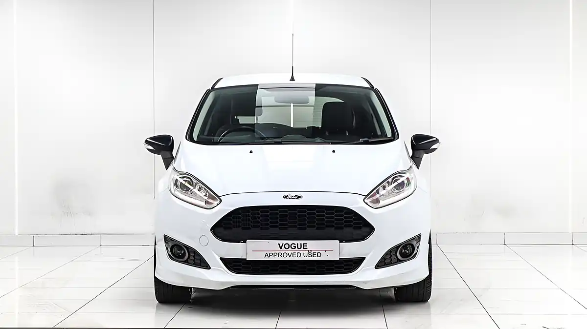 Used 2015 Ford Fiesta Zetec S White - Interior and Exterior details 5