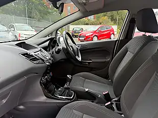 Used 2015 Ford Fiesta Zetec Silver - Interior and Exterior details 11
