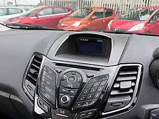 Used 2015 Ford Fiesta Zetec Silver - Interior and Exterior details 13