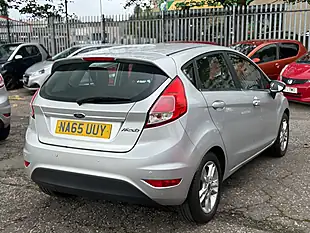 Used 2015 Ford Fiesta Zetec Silver - Interior and Exterior details 5