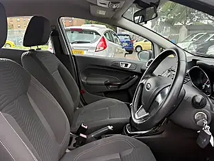 Used 2015 Ford Fiesta Zetec Silver - Interior and Exterior details 7