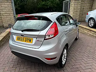 Used 2015 Ford Fiesta Zetec Silver - Interior and Exterior details 11