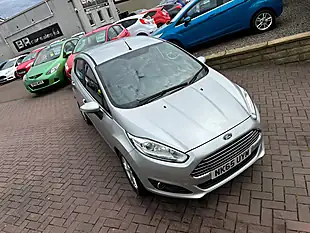 Used 2015 Ford Fiesta Zetec Silver - Interior and Exterior details 15